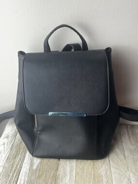 Wink Kangaroo Backpack Handbag Purse Black Drawstring New